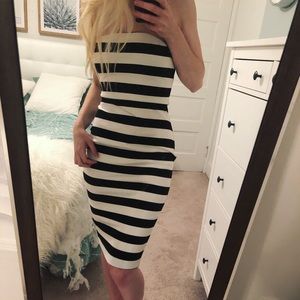 Black&white striped Express tight midi dress